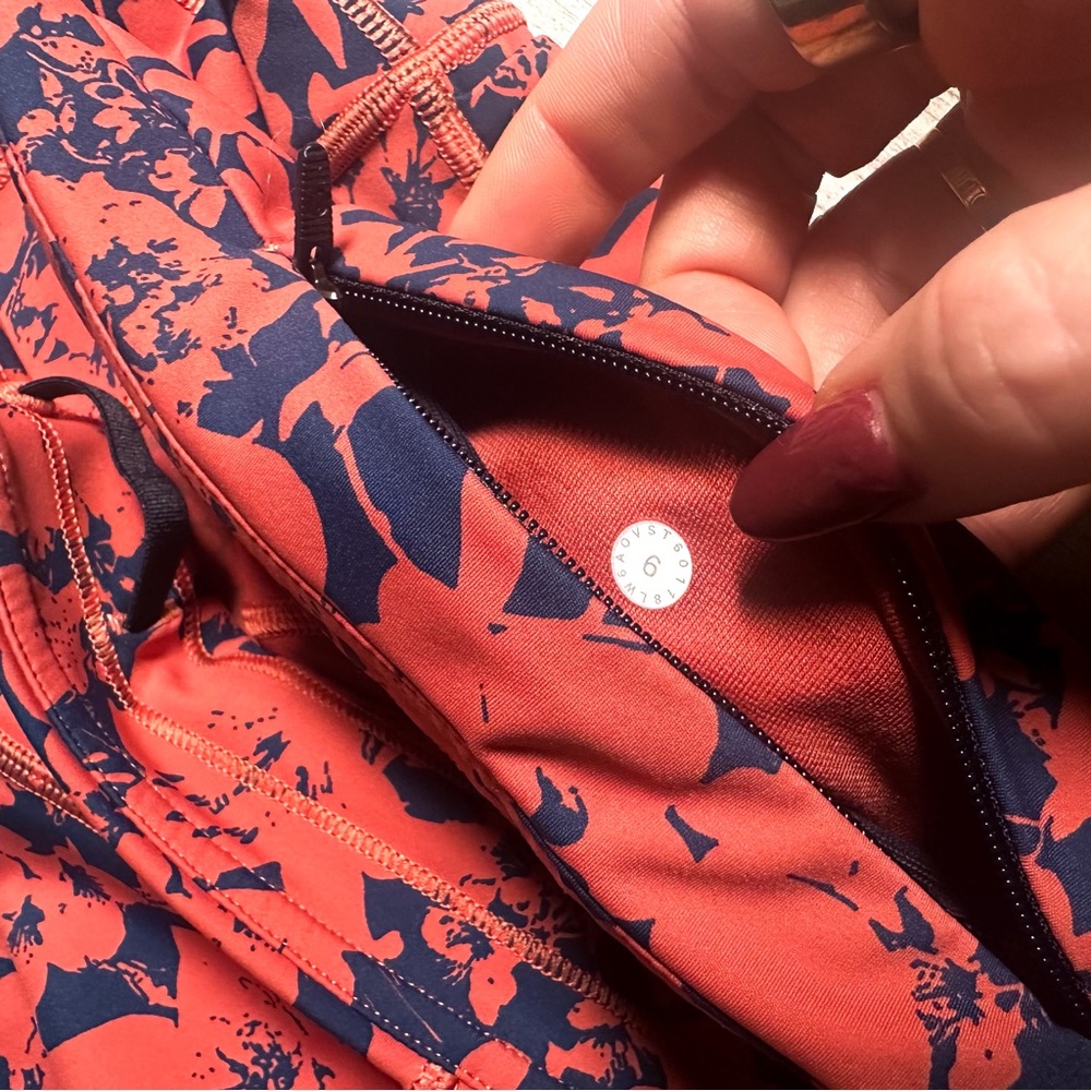 Lululemon All You Do Crop 19” - Picture 7 of 7